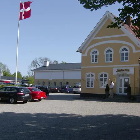 Frøslev Kro 3*